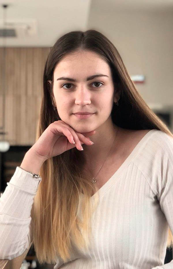 Ангелина Стальмакова Руководитель проектов